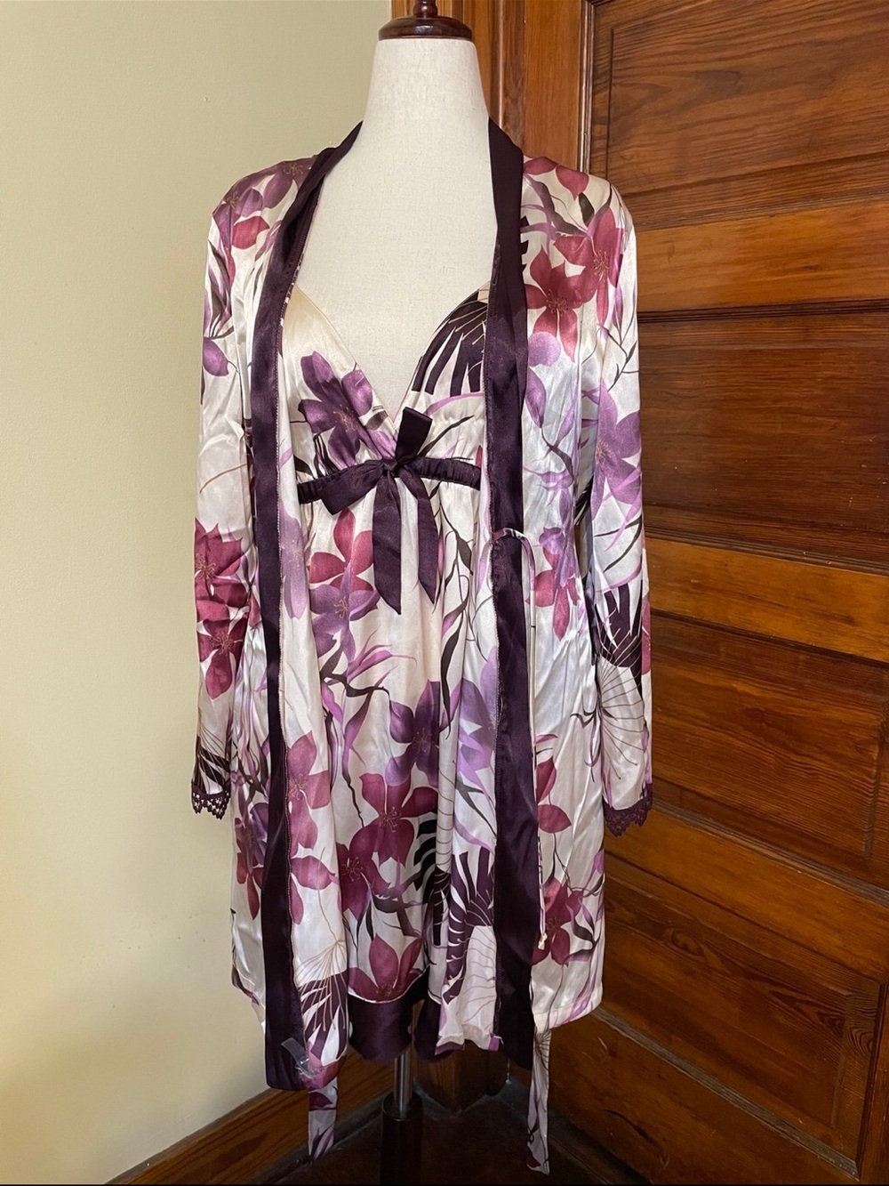 Gilligan & O'Malley Purple Floral Satin Chemise and Robe Set